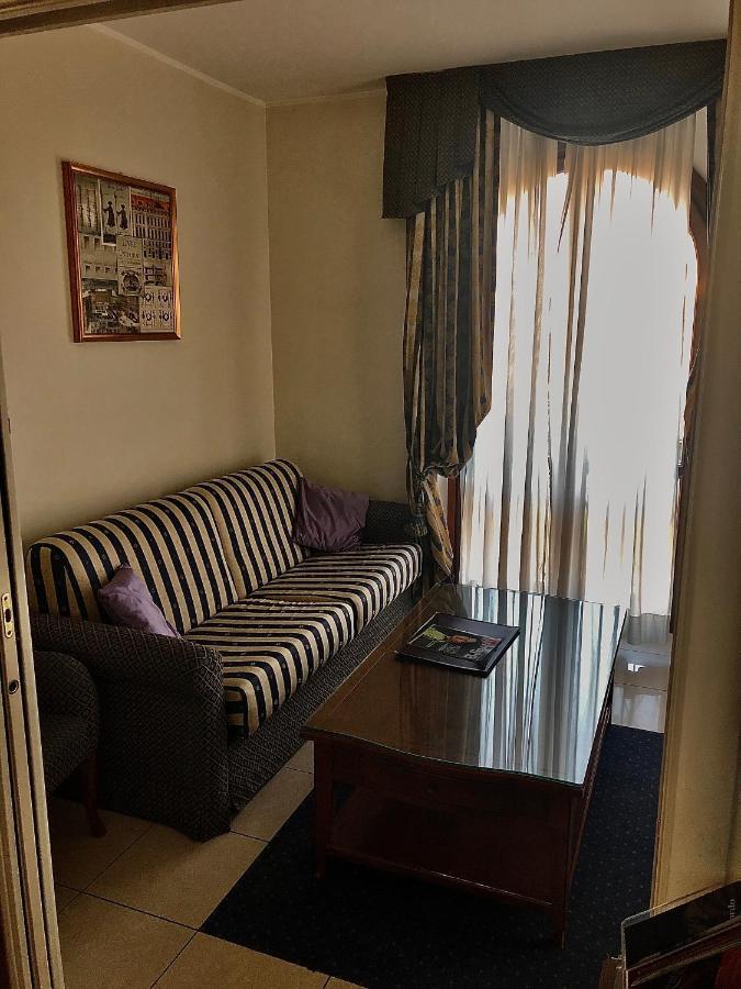 Savoia 3* Turín
